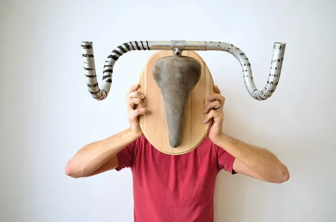Upcycle fetish: trofeos ciclistas