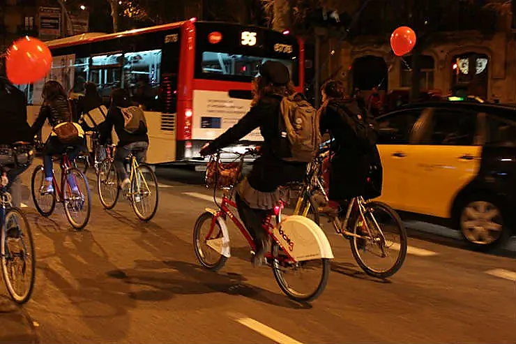 Masa Crítica de Barcelona, en 2012 (foto: Carles Montalt i Miquel)