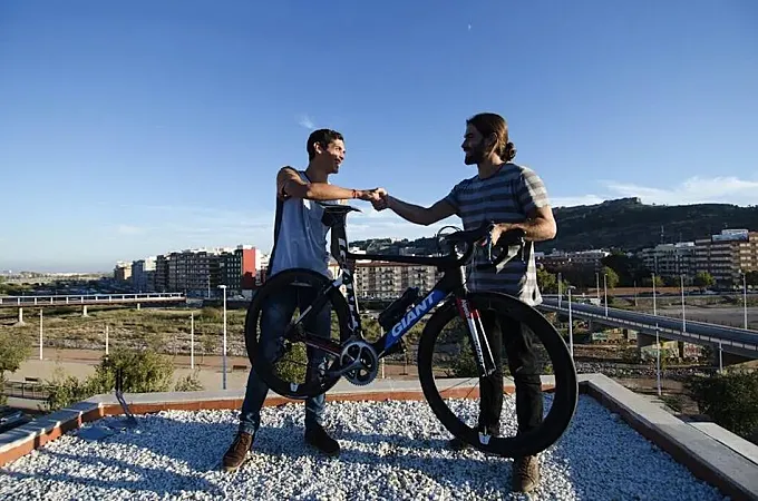 Tuvalum: la segunda mano, con las ventajas de la primera
