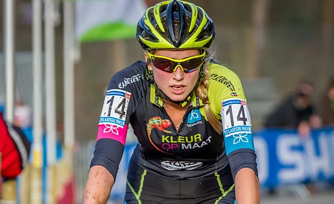 Una belga, acusada de usar una bicicleta con motor en el campeonato del mundo