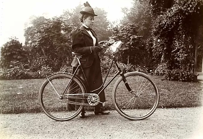 'Reinas de la carretera': pedal y revolución… femenina