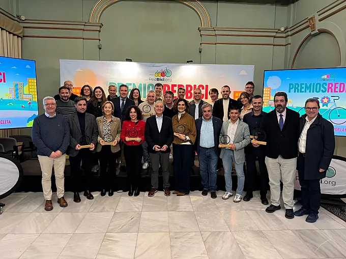 Premios RedBici 2025: Bilbao, Vitoria, Murcia y Málaga, entre las ciudades galardonadas por su apuesta por la bici