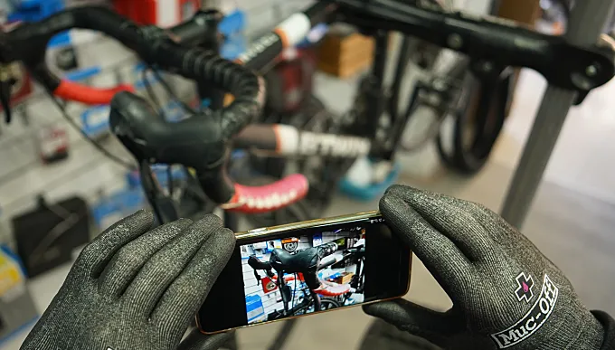 Peritaje de bicicletas: luz tras el desastre