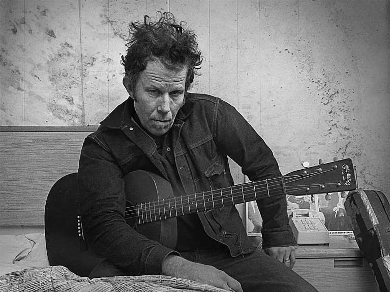 Bike Song: 'Broken bicycles' (BSO ‘Corazonada’ 1982)