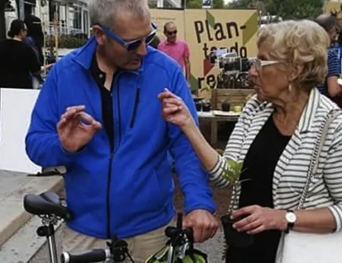 Carlos Deteibols: “No hay que ser un héroe para moverse en bici por Madrid”