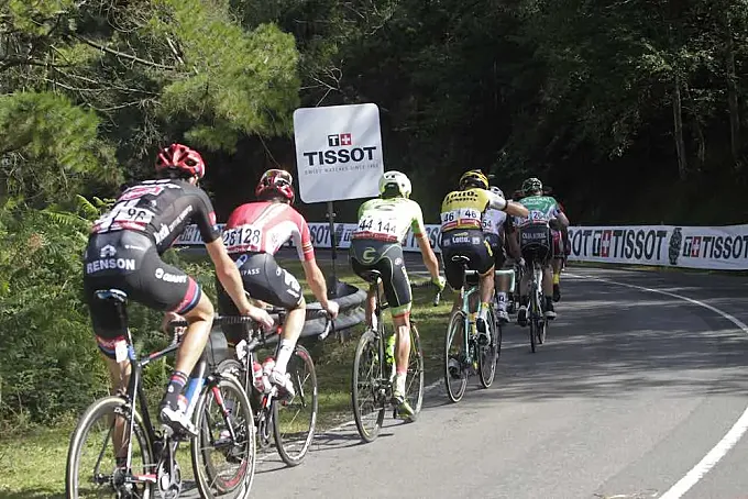 Pedalear, medir el tiempo, sufrir y gozar: ciclismo y Tissot, a golpe de pedal