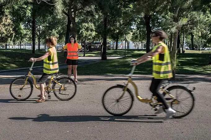 “Una bici más”: difundir las bondades del ciclismo urbano