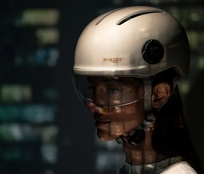 MET presenta la familia de cascos urbanos Vibe