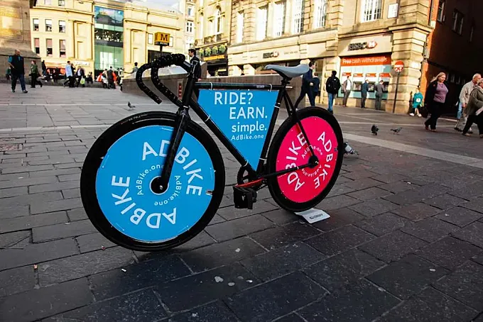 AdBike: gana dinero convirtiendo tu bici en un soporte publicitario