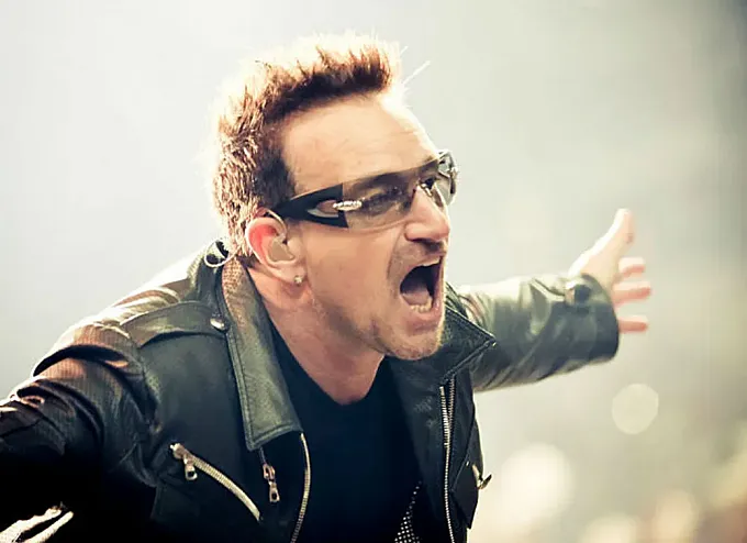 Bono se fracturó la cara, el omoplato, el húmero y la mano en su accidente de bicicleta