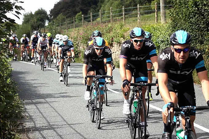 Sky anuncia que se retirará del ciclismo a finales de 2019