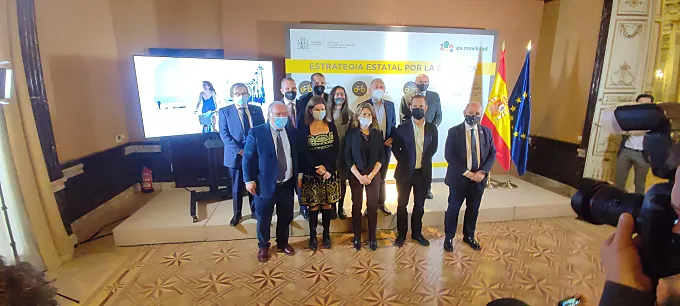 "En bici al trabajo": así es la nueva campaña del Ministerio de Transportes, Movilidad y Agenda Urbana