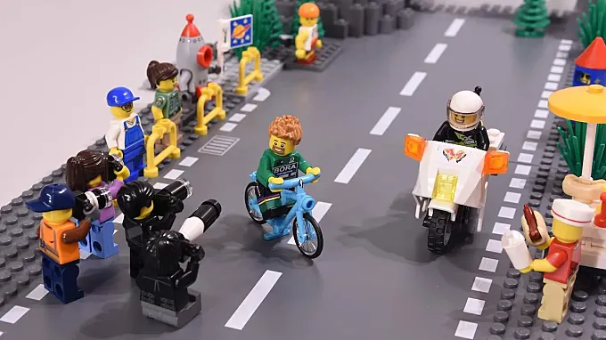 Un campeón animado: Peter Sagan, en versión Lego