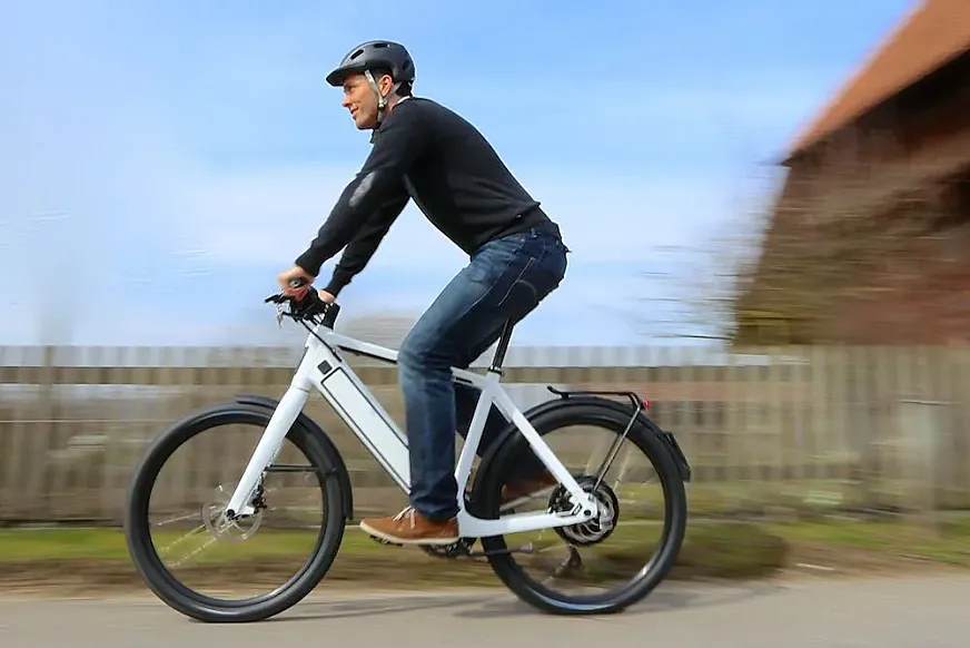 La mayor velocidad potencial de las e-bikes es un arma de doble filo, según los investigadores.