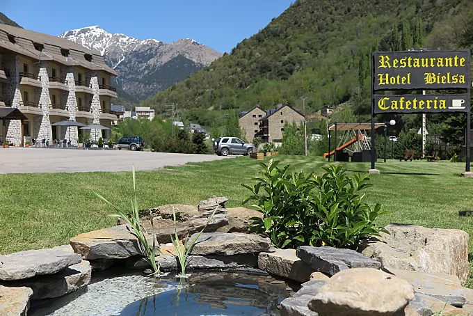 Los Pirineos más ciclistas con SNÖ Hotels