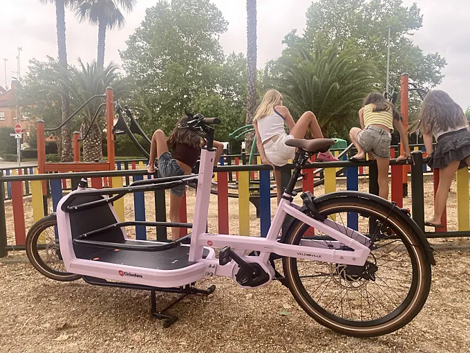 Velo de Ville FR8: tan divertida como seria