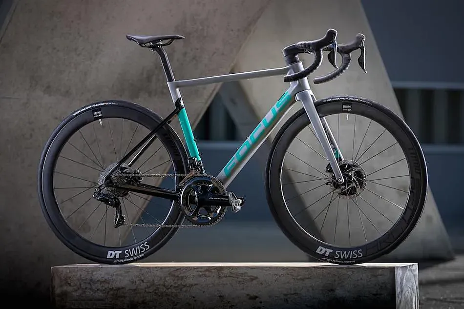 La Focus Izalco Max 9.9.