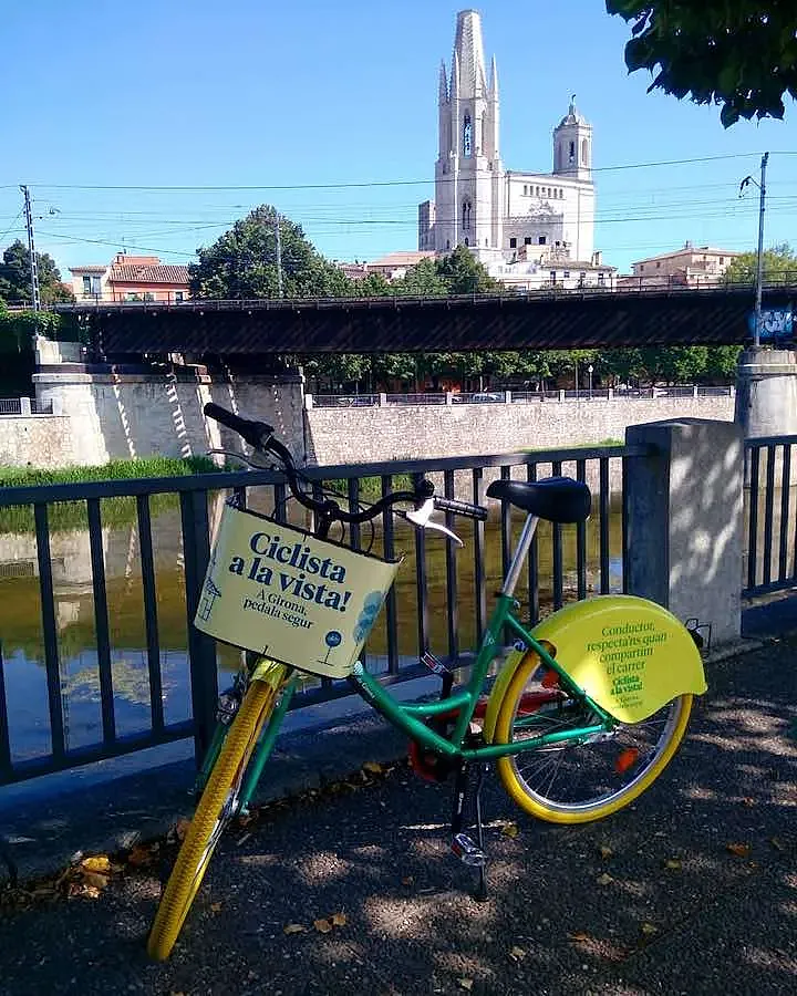 Una de as bicis de Girocleta equipada con las Tannus.