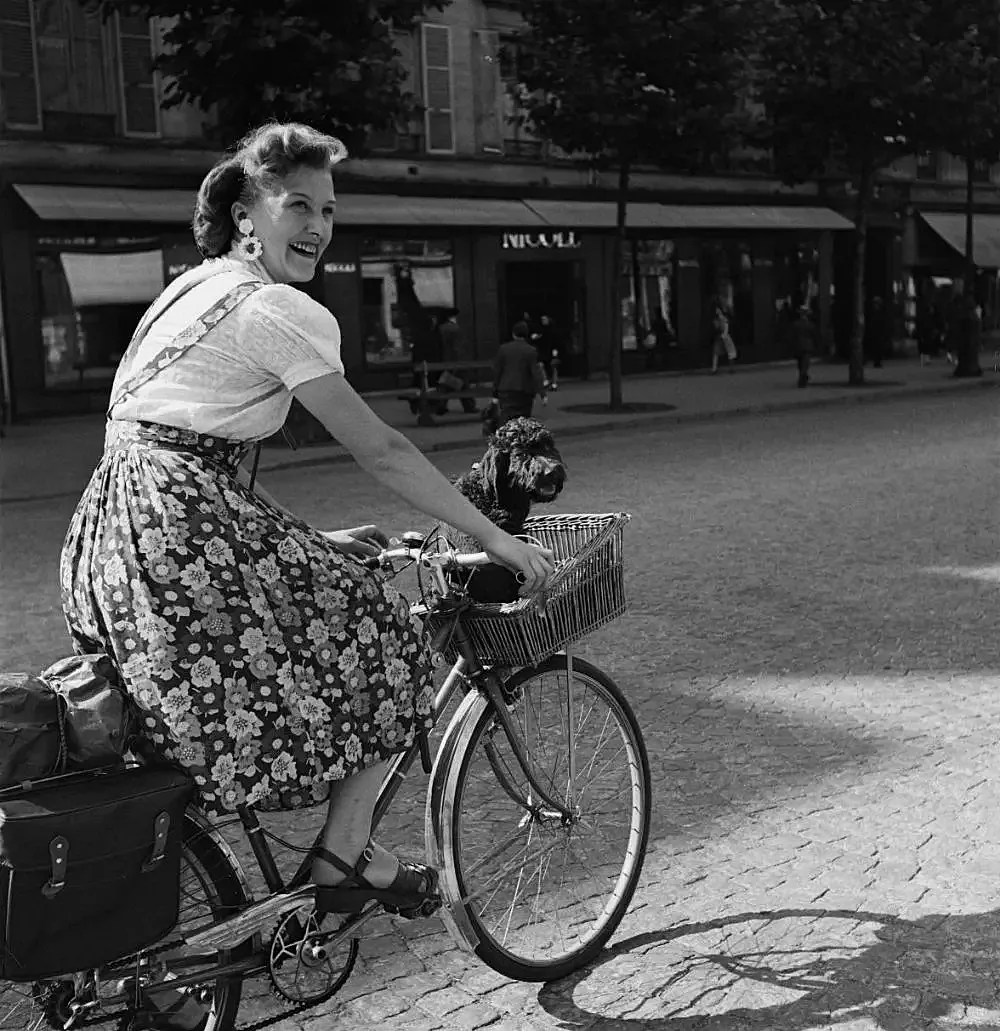 André Zucca en París: bicicletas, fotos y nazis.
