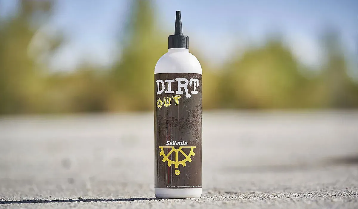 Sellante Dirt Out.